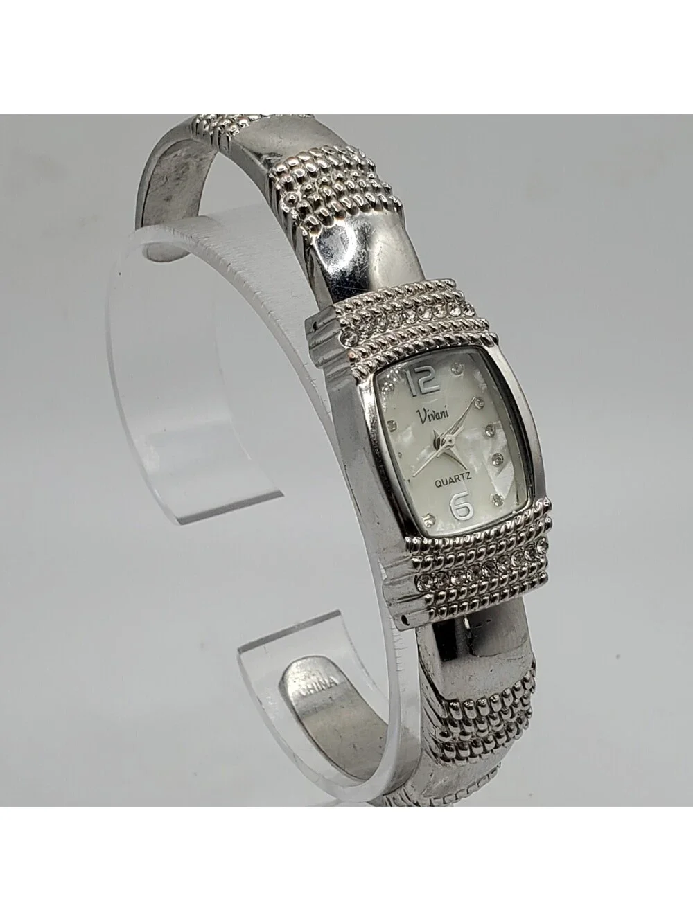 Vivani Quartz Womens Watch 19mm Silver Tone Cuff Band New Battery